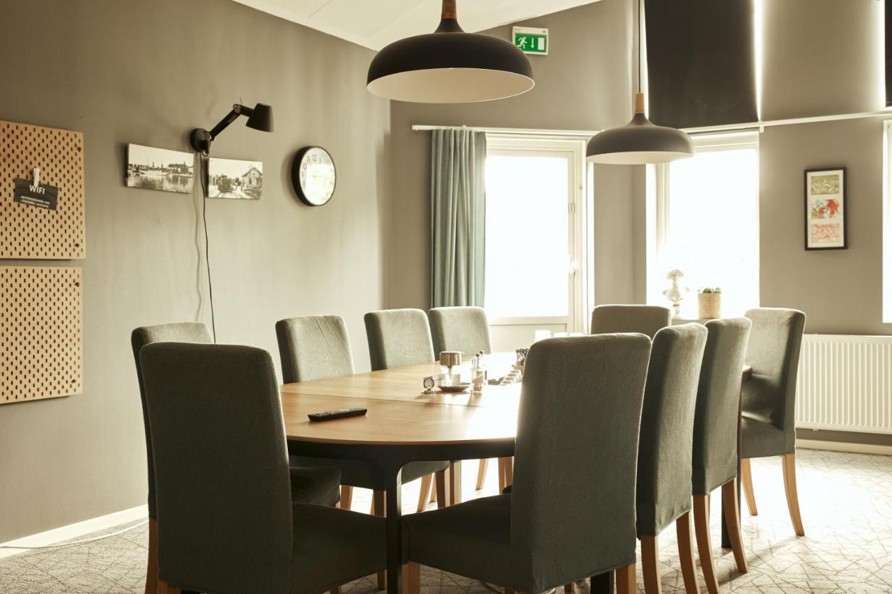 Hasse Pa Sjoekanten Hotell & Restaurang 延雪平 外观 照片