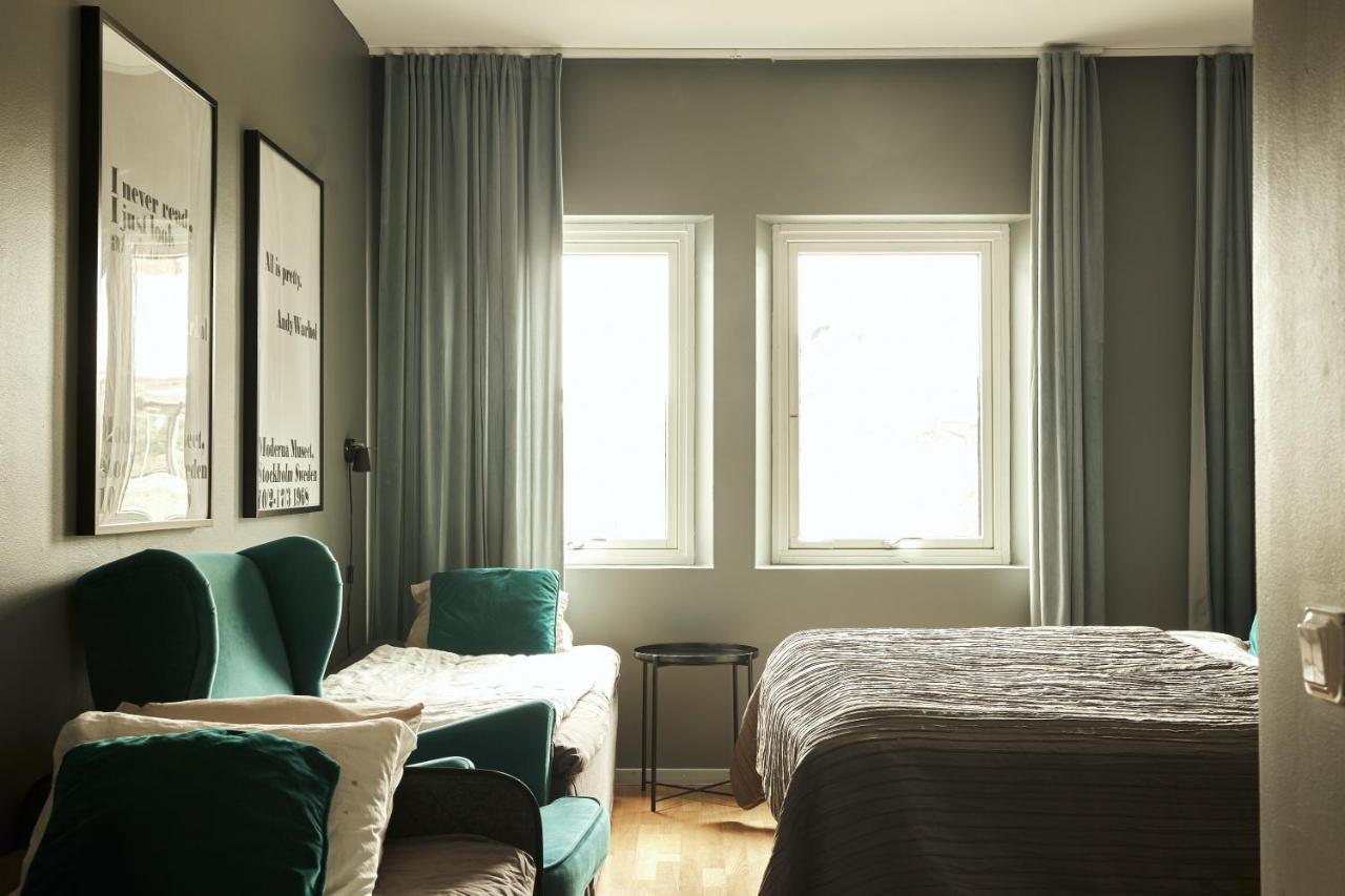 Hasse Pa Sjoekanten Hotell & Restaurang 延雪平 外观 照片
